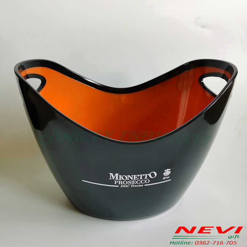 xô đá nhựa 2 lớp màu đen 1