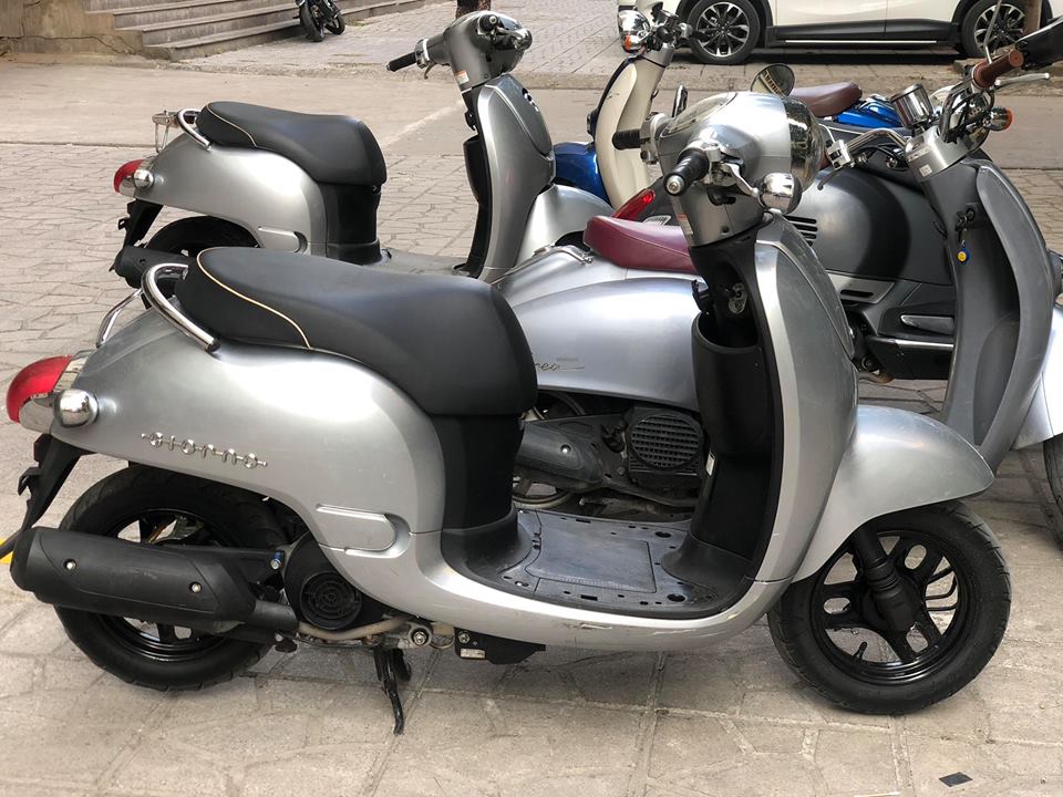 Honda Giorno 50cc - nhỏ nhắn đáng yêu, “liêu xiêu” phái đẹp Honda Giorno 50cc - nhỏ nhắn đáng yêu, “liêu xiêu” phái đẹp