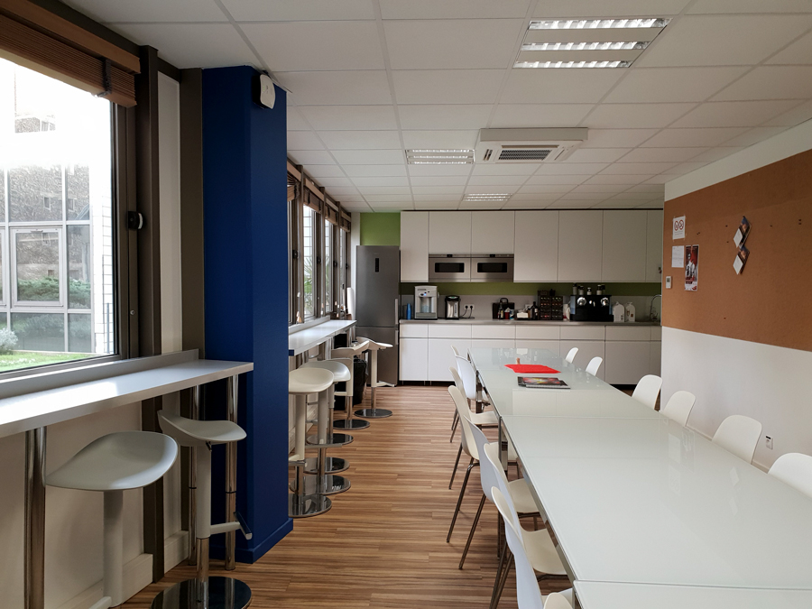 Ảnh chụp trong nhà bằng Galaxy S9 (ảnh: DxOMark)