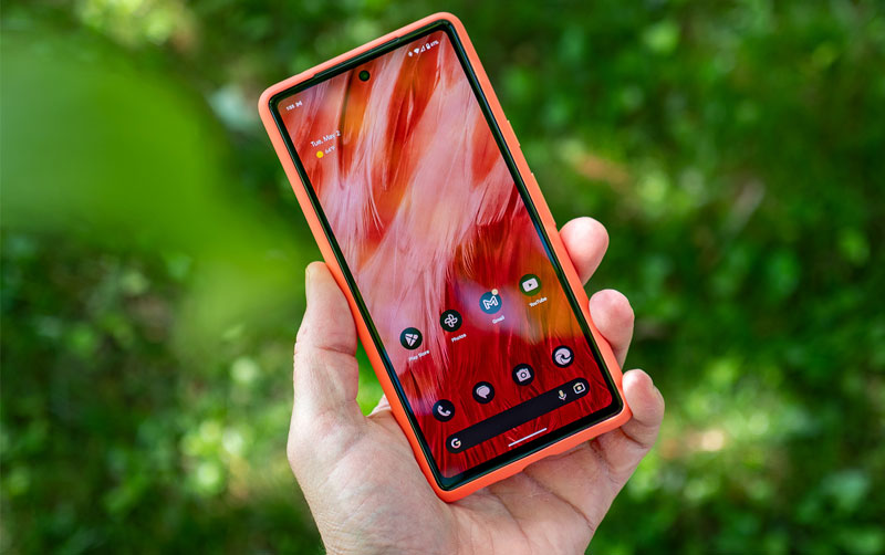 Pixel 7a thiết kế nhỏ gọn vừa bàn tay