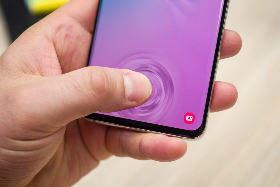 Vân tay siêu âm trên Galaxy S10