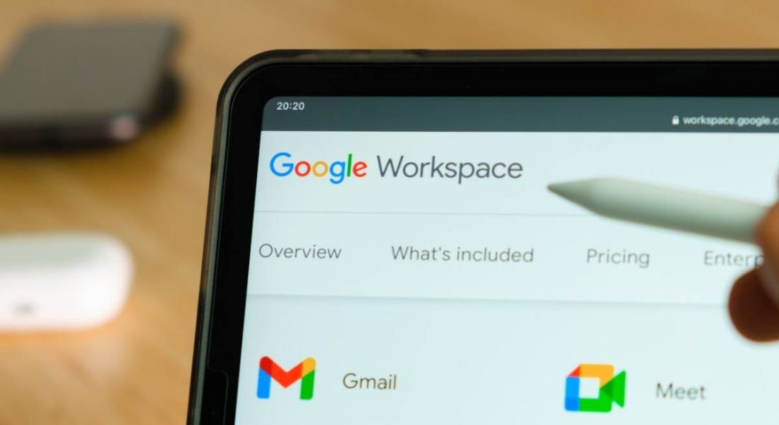 Người dùng có thể xem nhanh ghi chú cuộc họp và xem trước tài liệu mà không cần phải thay đổi các tab.