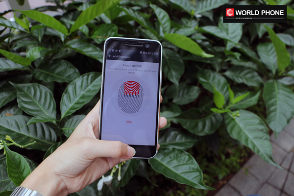 Cảm biến vân tay của HTC 10 đặt tại nút home