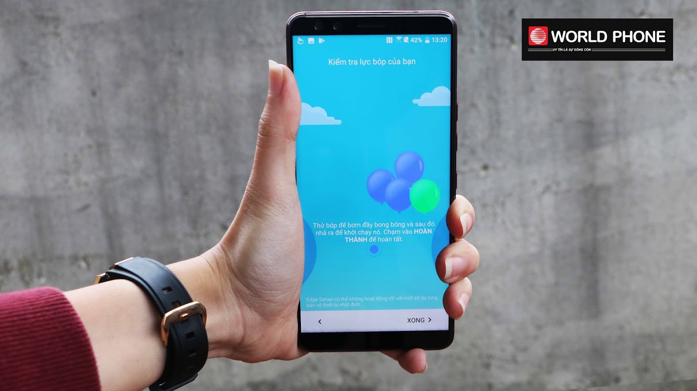 Màn hình 6.4 inch, tỷ lệ 18:9 đi kèm với nhiều tính năng nổi bật