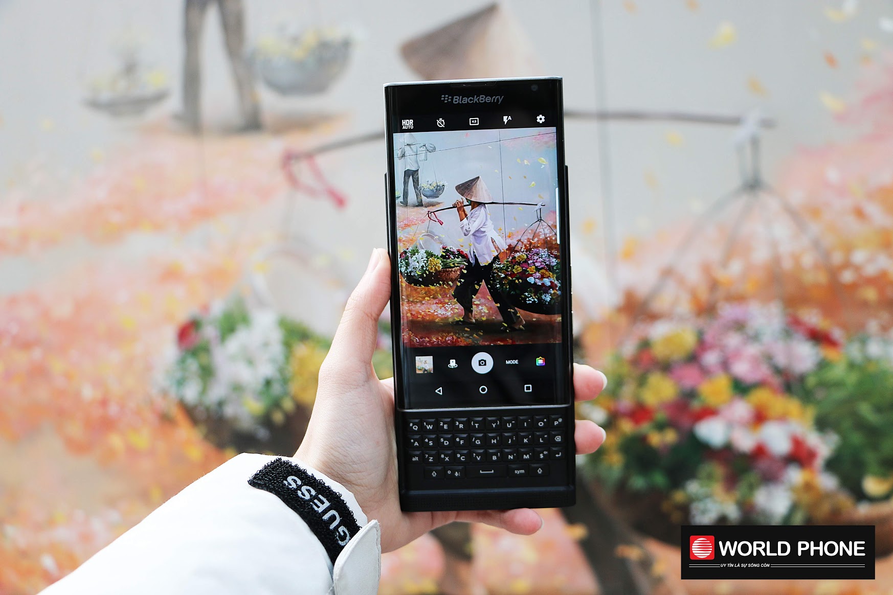 Camera 18MP cho hình ảnh chất lượng