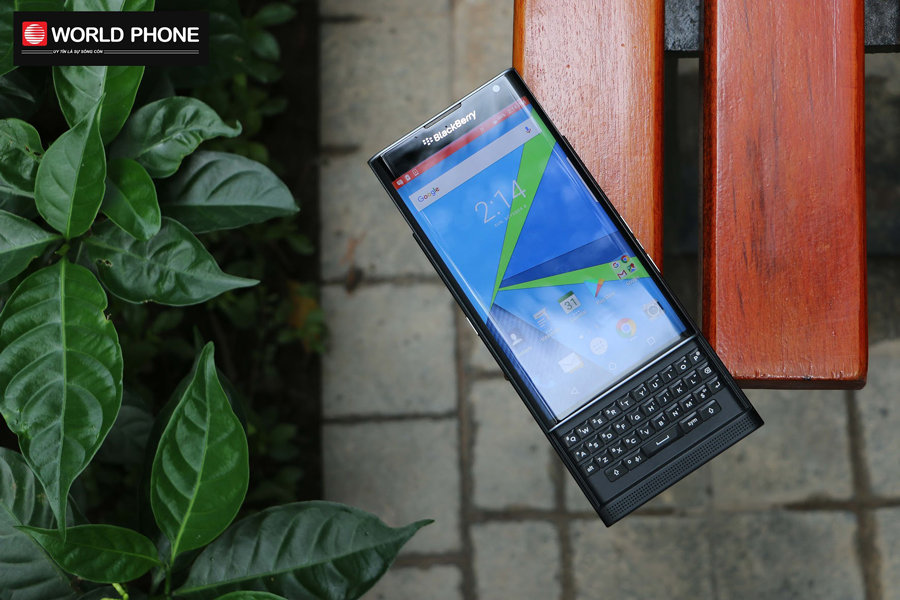 Blackberry Priv - chiếc điện thoại đầu tiên chạy Android của "ông lớn" Blackberry 