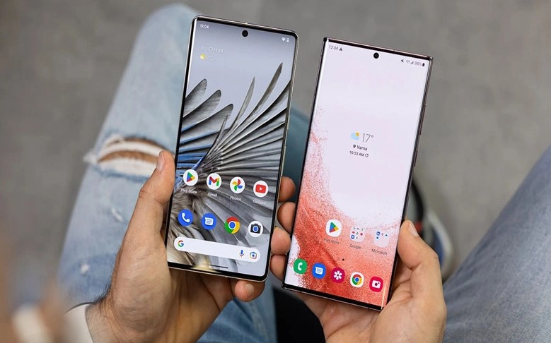 Tìm điểm khác biệt về màn hình khi so sánh Pixel 7 Pro với S22 Ultra