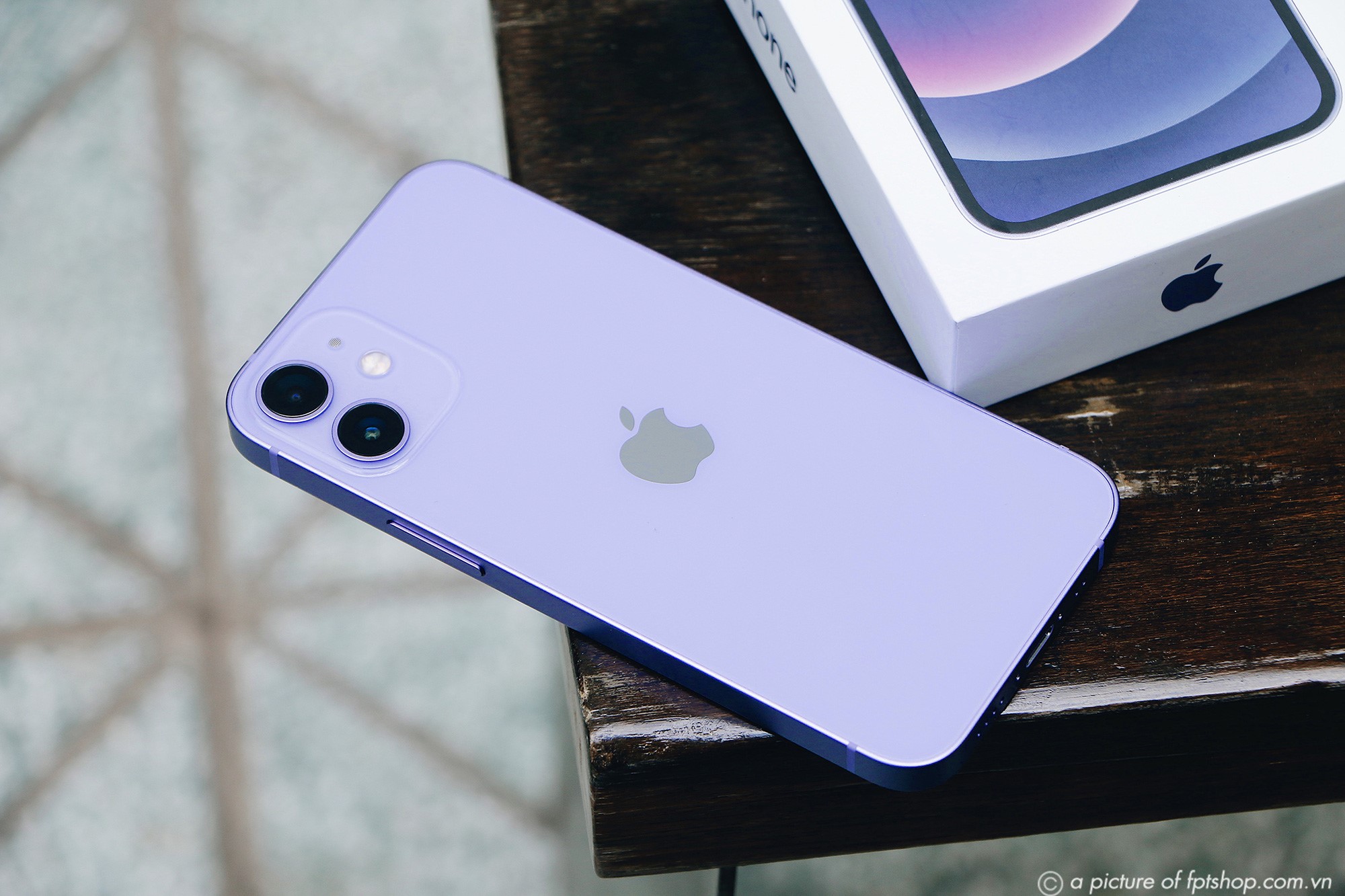 iPhone 11 -  nằm trong top 3 điện thoại tốt nhất dưới 12 triệu