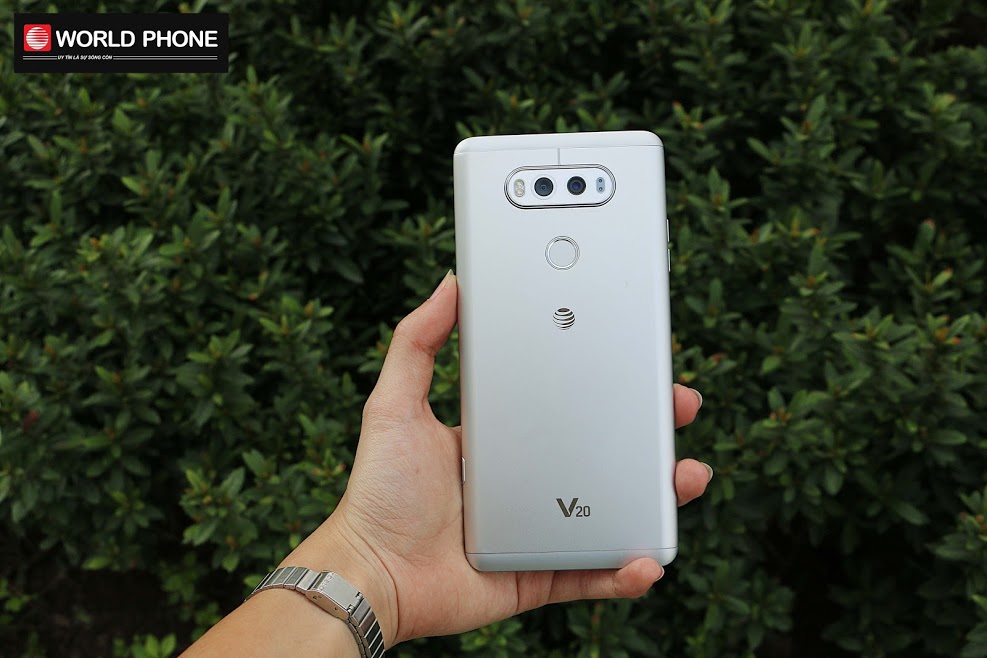 Thiết kế mạnh mẽ và đầy nam tính của LG V20