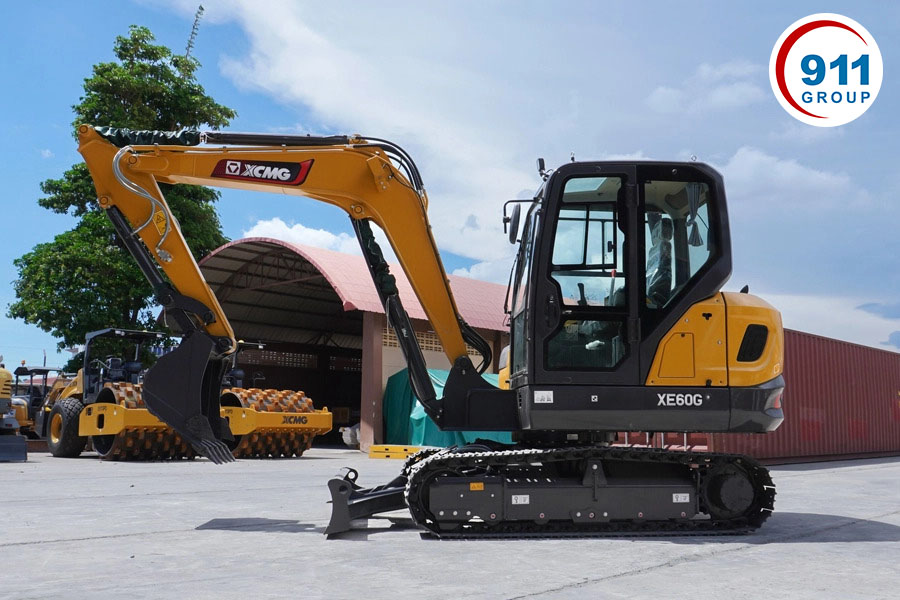 Máy xúc đào XE60G