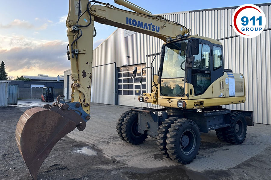Máy Đào Bánh Lốp Komatsu