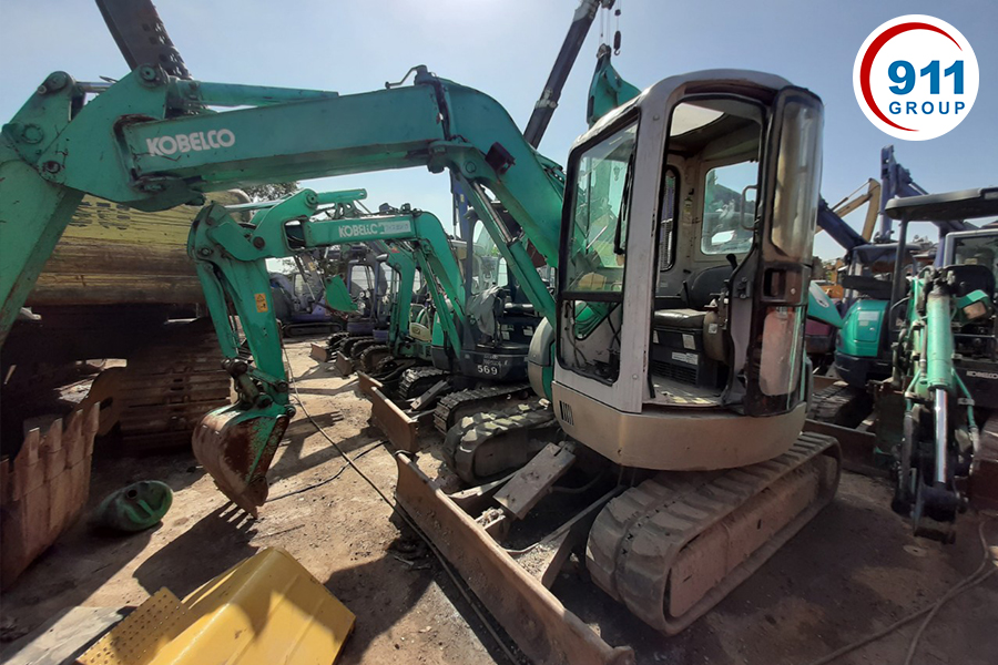 giá máy xúc mini cũ