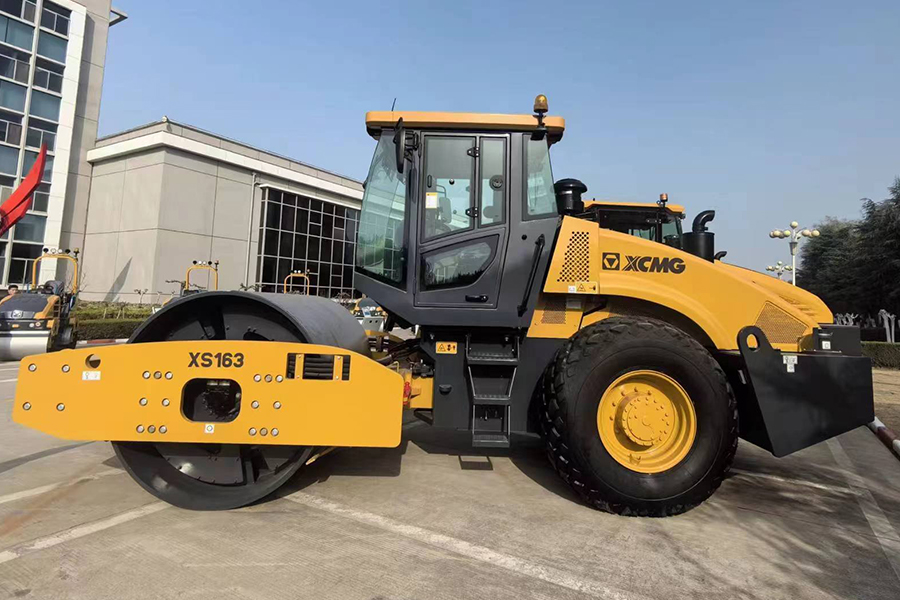 Xe lu rung XCMG 16 tấn