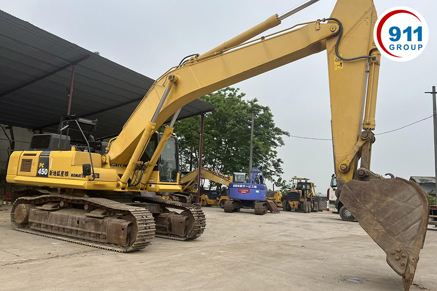Máy xúc Komatsu PC450-6