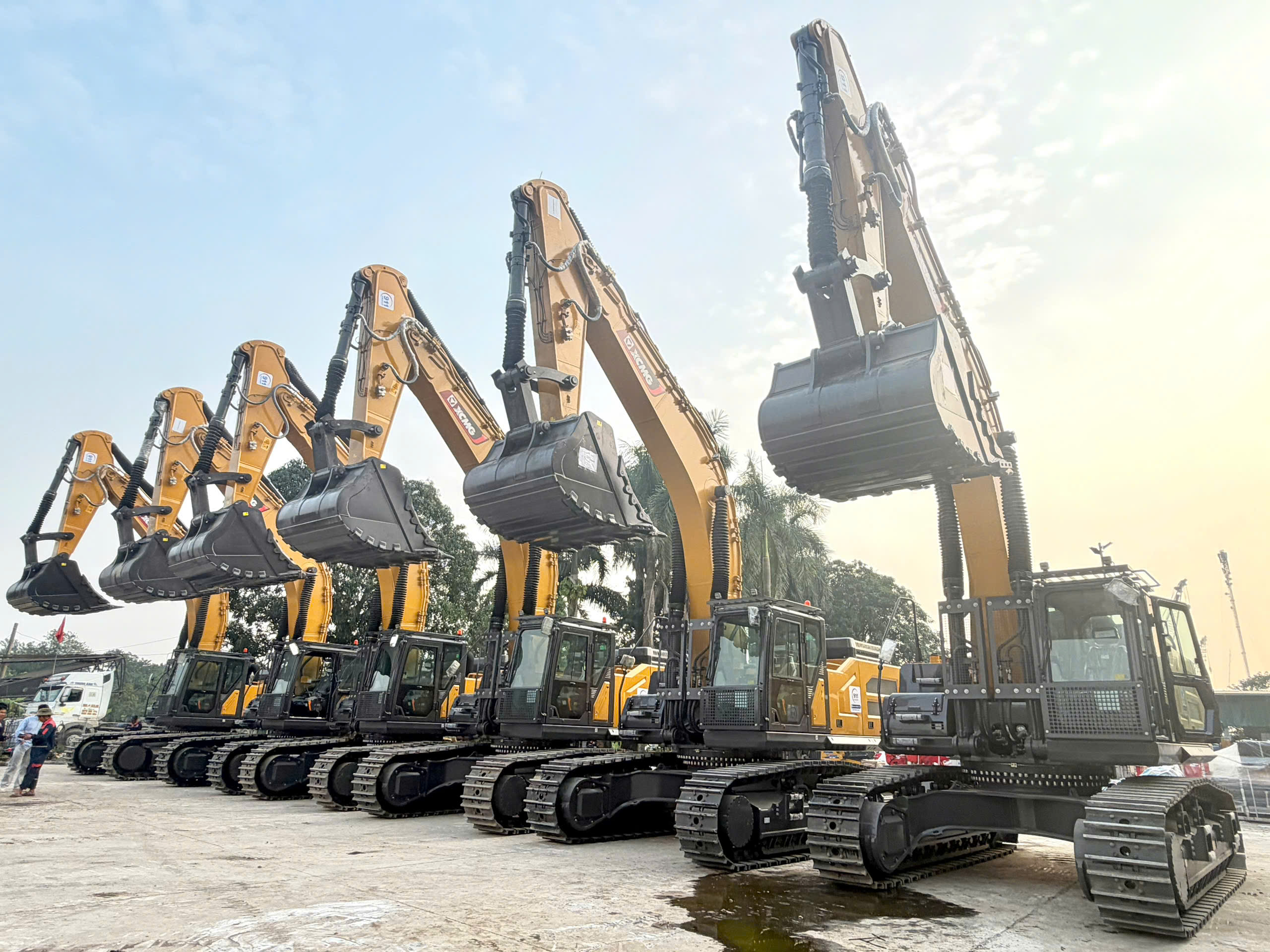 Máy đào bánh XCMG