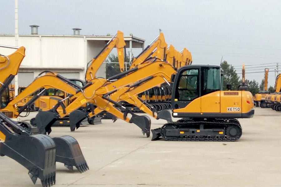 Máy đào bánh xích XCMG XE75DA