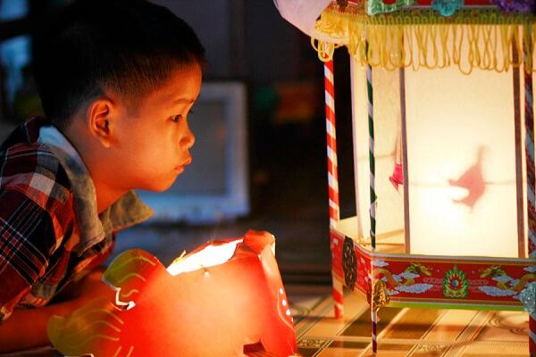 Đèn kéo quân gợi nhớ Tết Trung thu