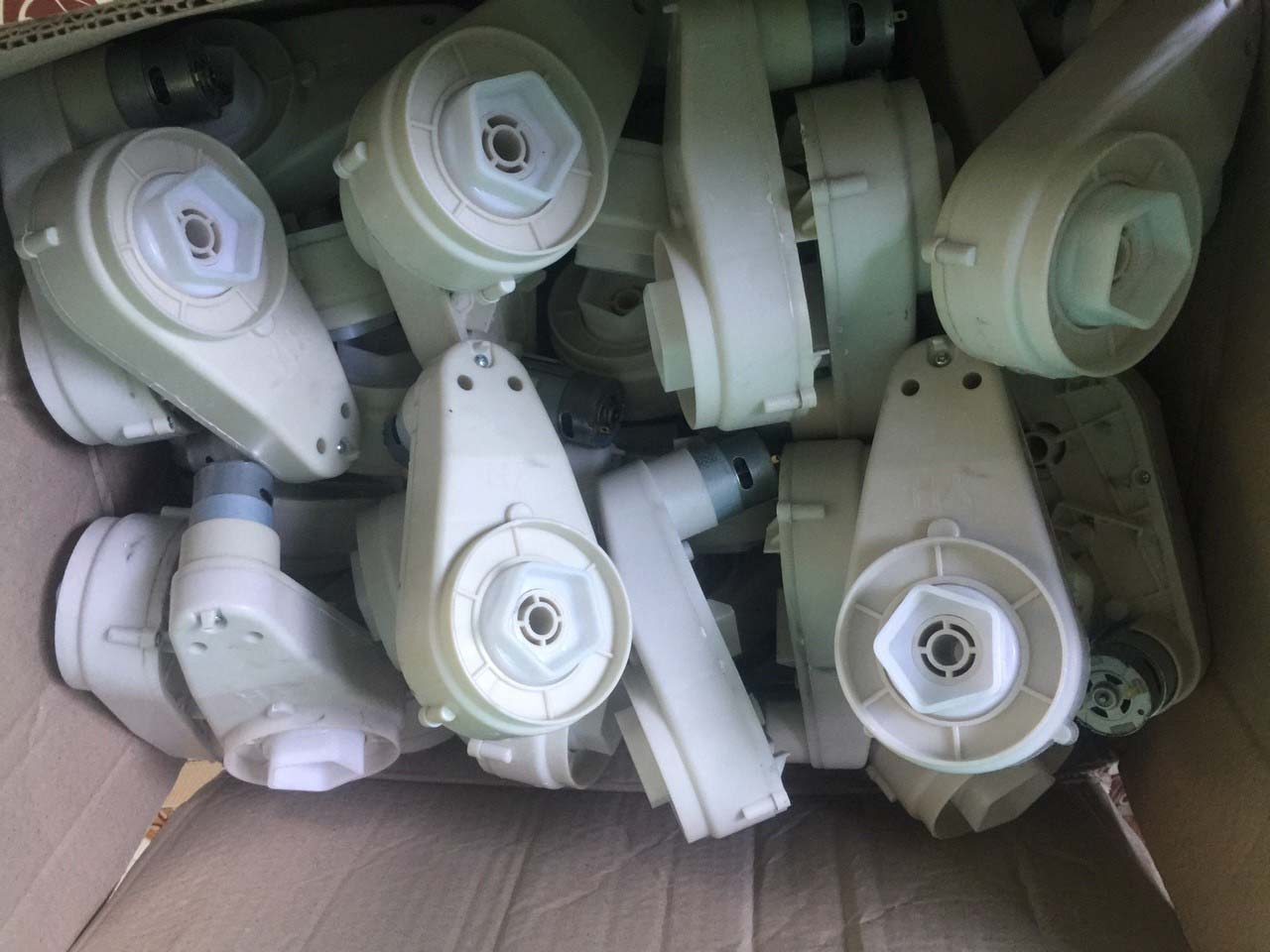 motor lái xe điện trẻ em 01