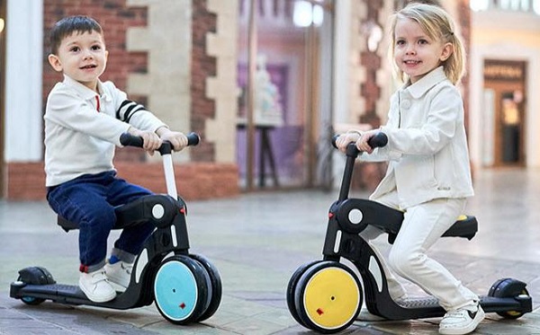 Mua xe cho bé nhằm tăng sự vận động cho các con