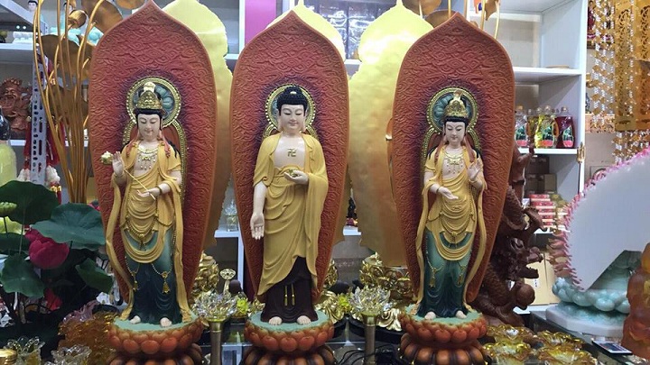 Thờ tam Thế Phật tại gia