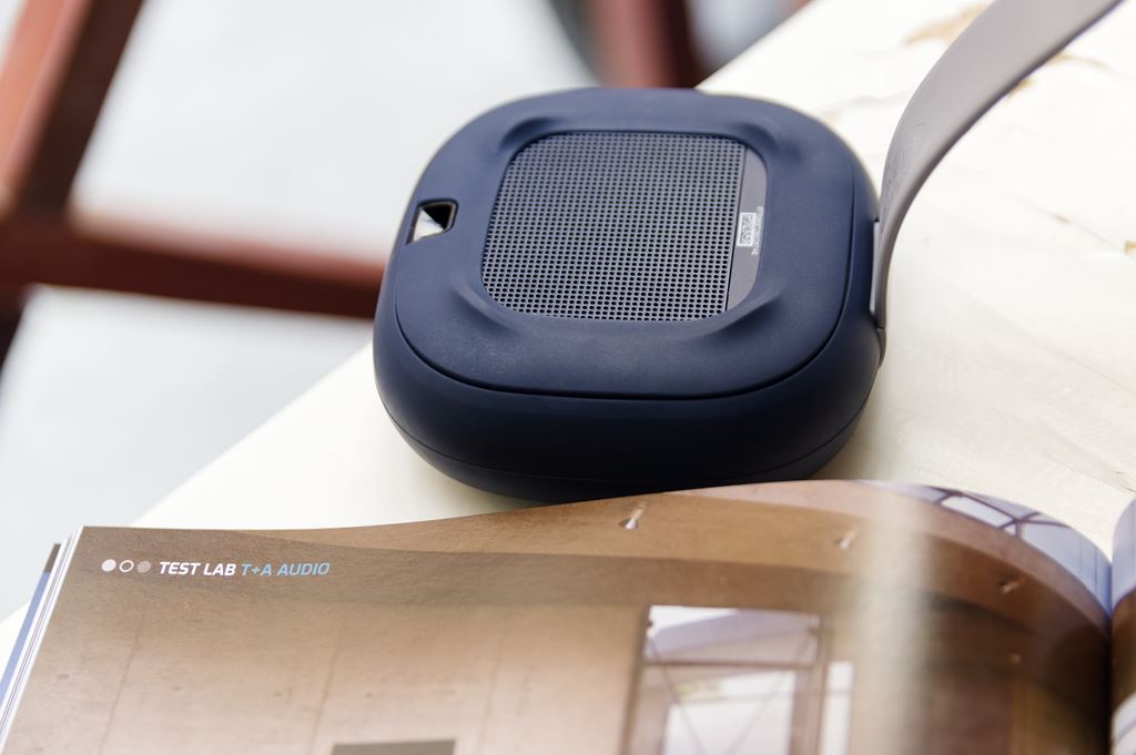 bose-soundlink-micro-9