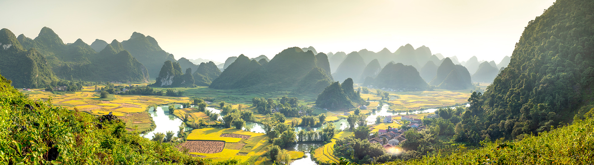 Du Lịch Hà Long