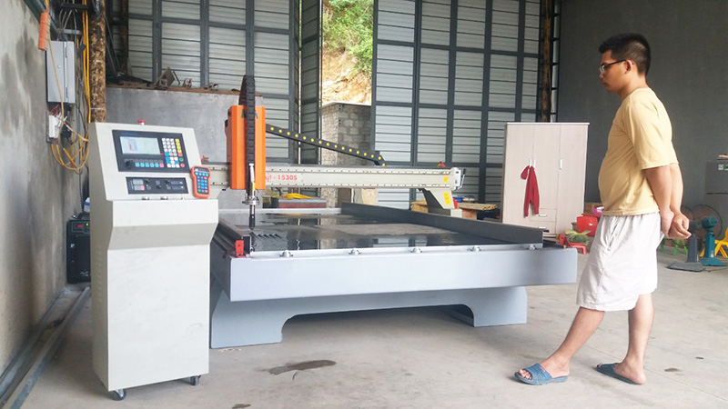 cnc cắt sắt