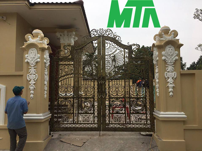 cửa cổng chùa đẹp