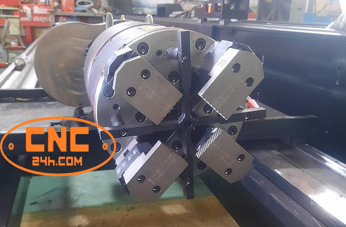 mâm cặp máy laser