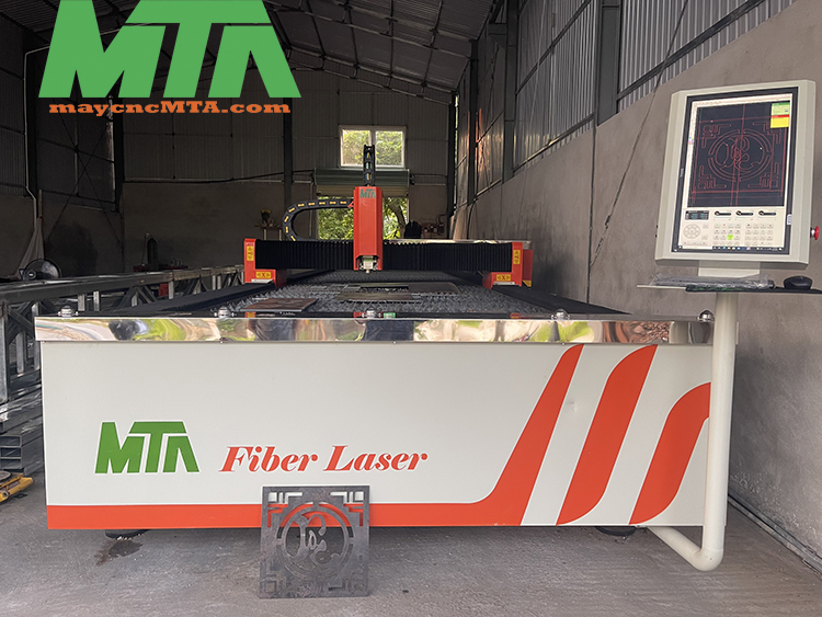 máy cắt laser cnc