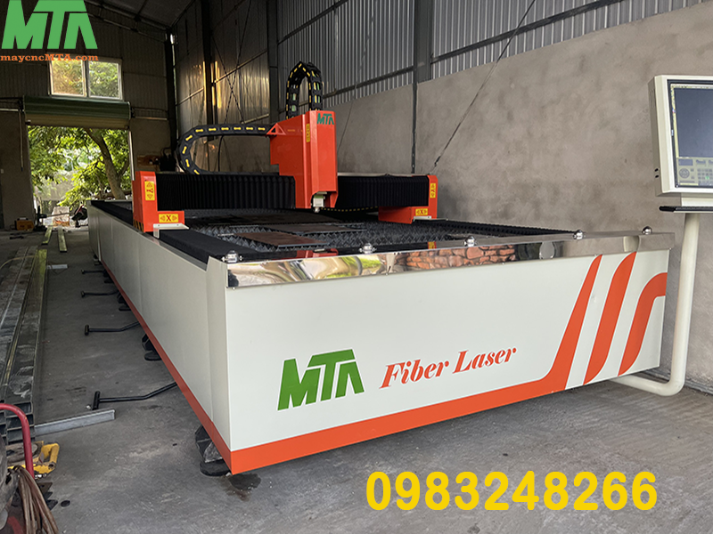 máy cắt laser fiber
