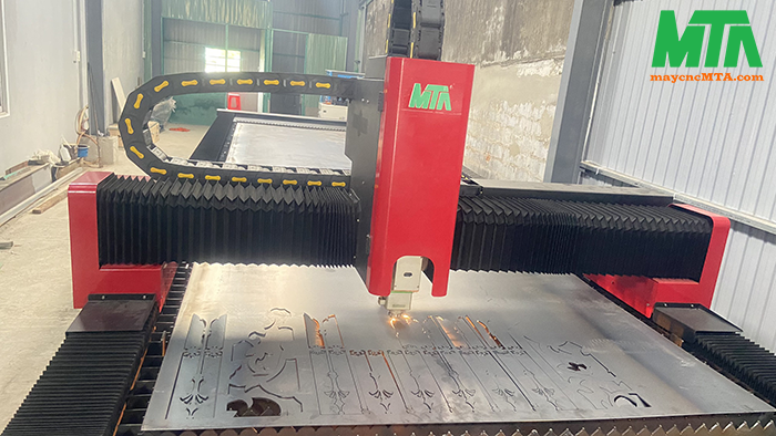 máy cắt CNC Laser Fiber