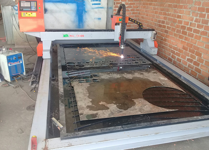 máy cắt plasma cnc