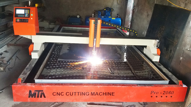 máy cnc cắt sắt