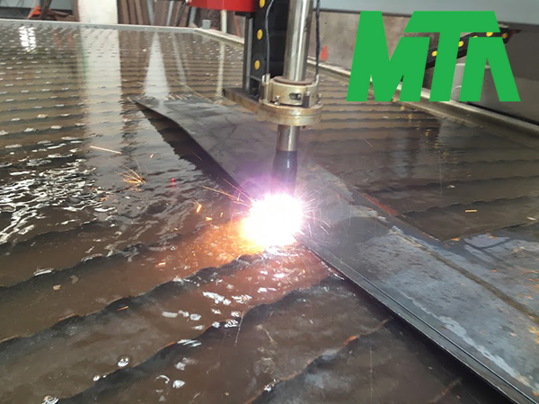 máy cnc cắt tôn