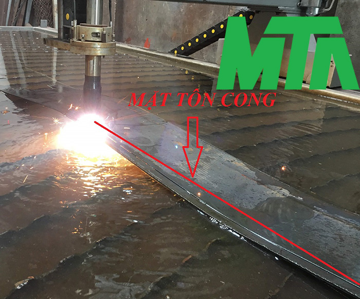 máy cnc plasma cắt được tôn cong