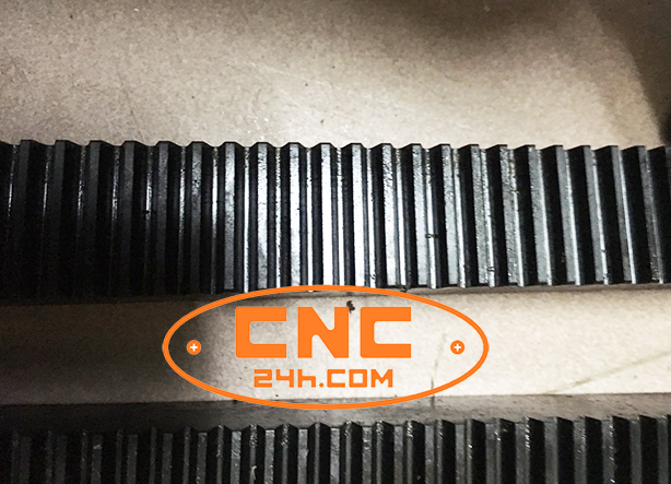 Thanh răng 2M 30x30x1000mm đã tôi mài