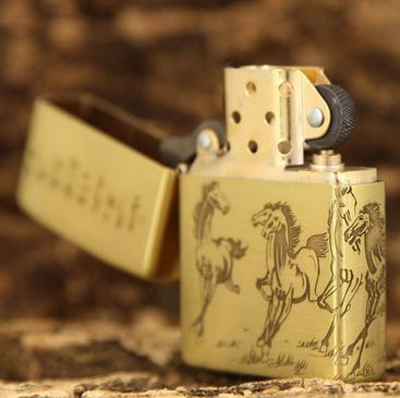 bật lửa zippo tranh ngua