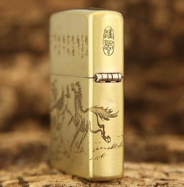 zippo 8 con ngựa