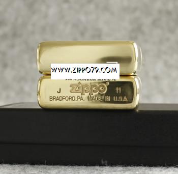 Zippo đồng Marlboro