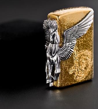 Zippo ngựa Pegasas mạ vàng