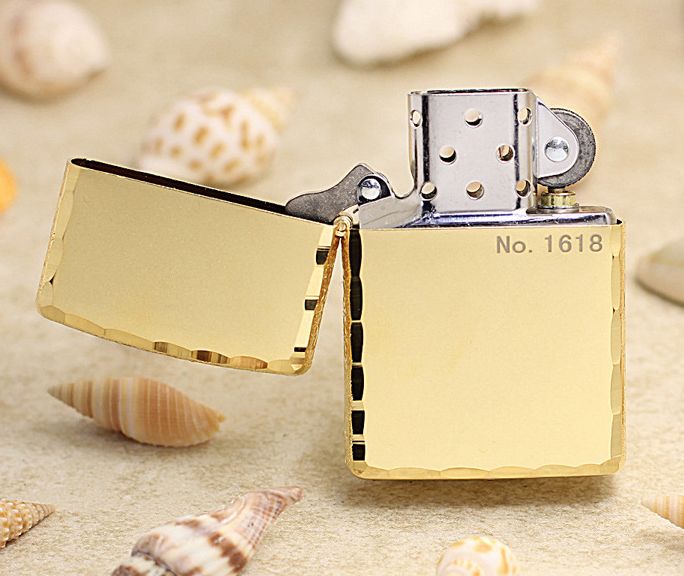 zippo cỏ bốn lá may mắn