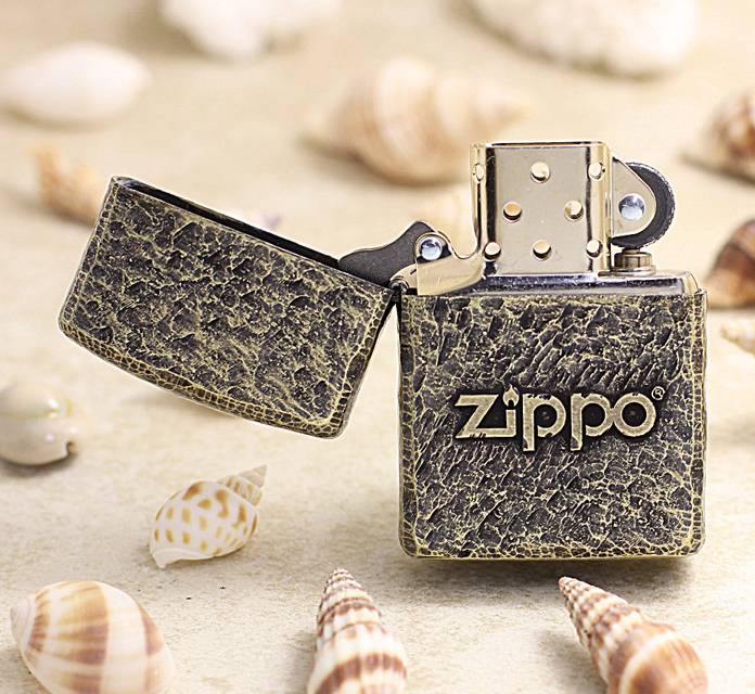 bật lửa zippo nổi logo zippo