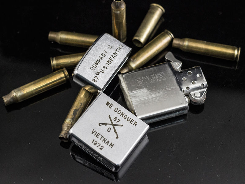 hộp quẹt zippo chiến tranh