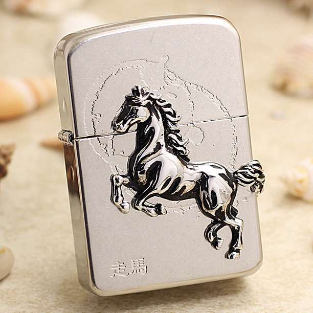 hộp quẹt zippo ngựa