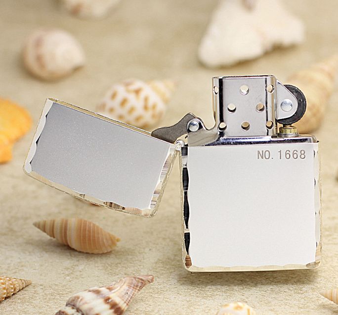 zippo bạc bông hoa giới hạn viền hông