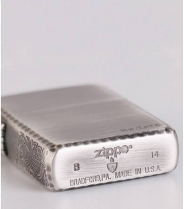 bật lửa zippo cửu ngư quần hội bạc