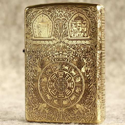 zippo 12 con giáp