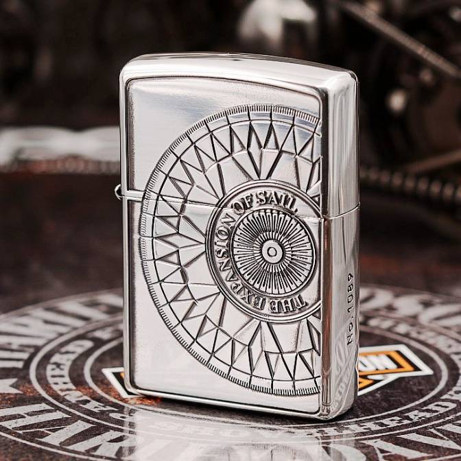 zippo la bàn