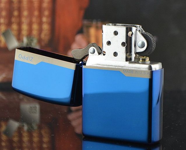 zippo chính hãng lằn xanh made in usa